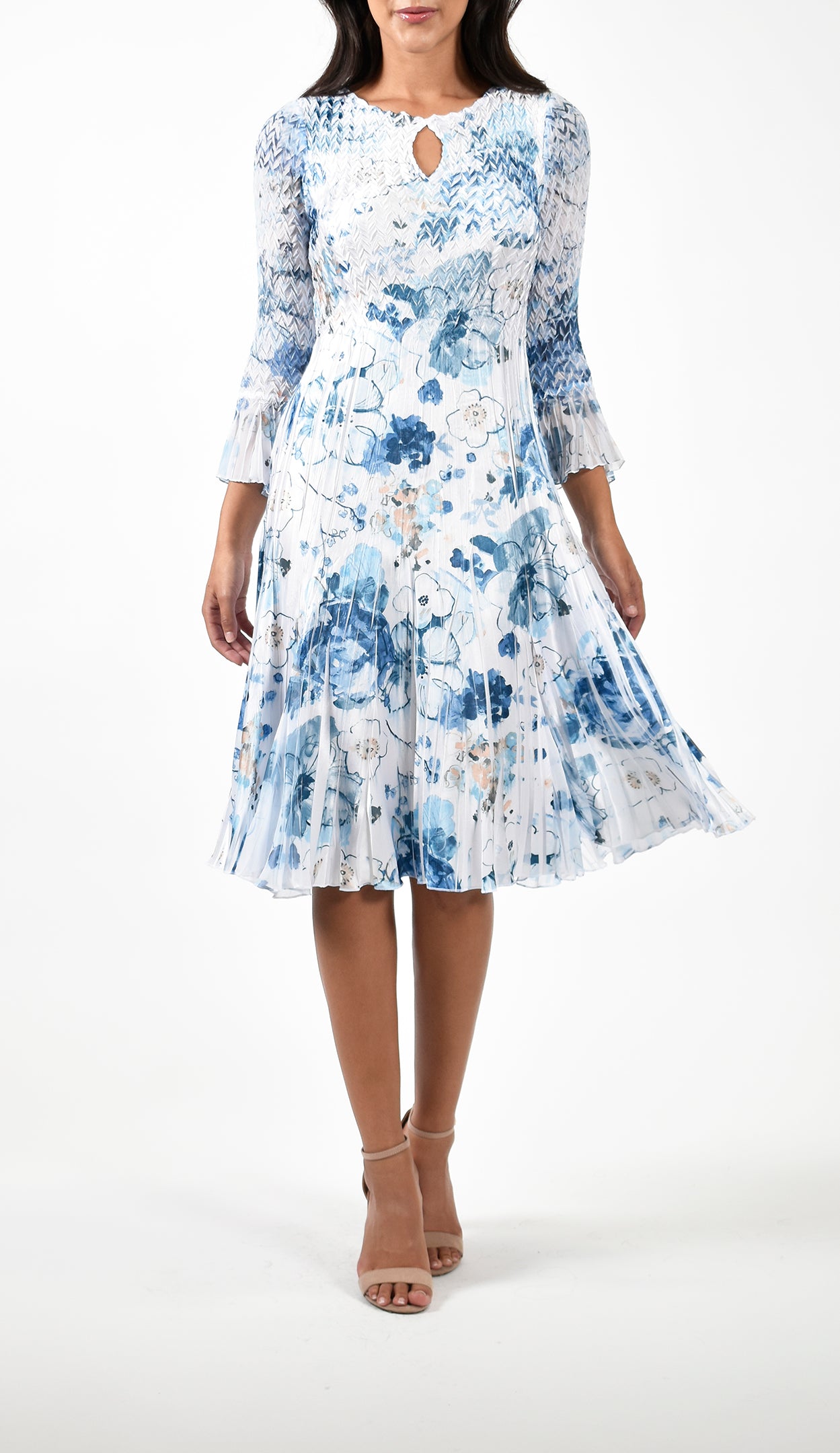 blue jean dress shoes Mother Of The Bride Dress Dusty Blue A Line V Neck 3/4 Illusion Sleeves Appliqued Chiffon Floor Length Mother Of The Bride Dresses main image 0