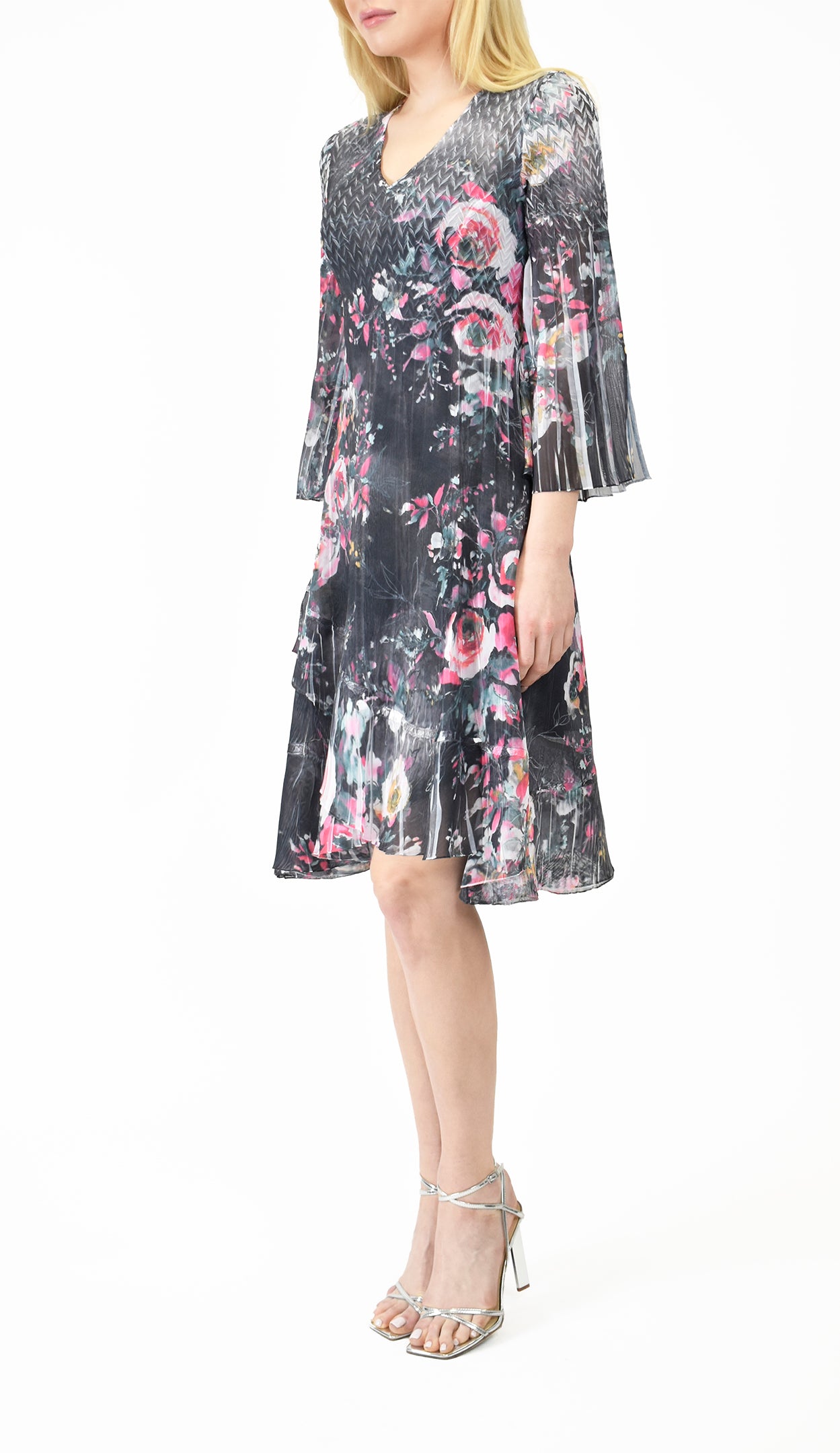 Chiffon Dress With Split Sleeve