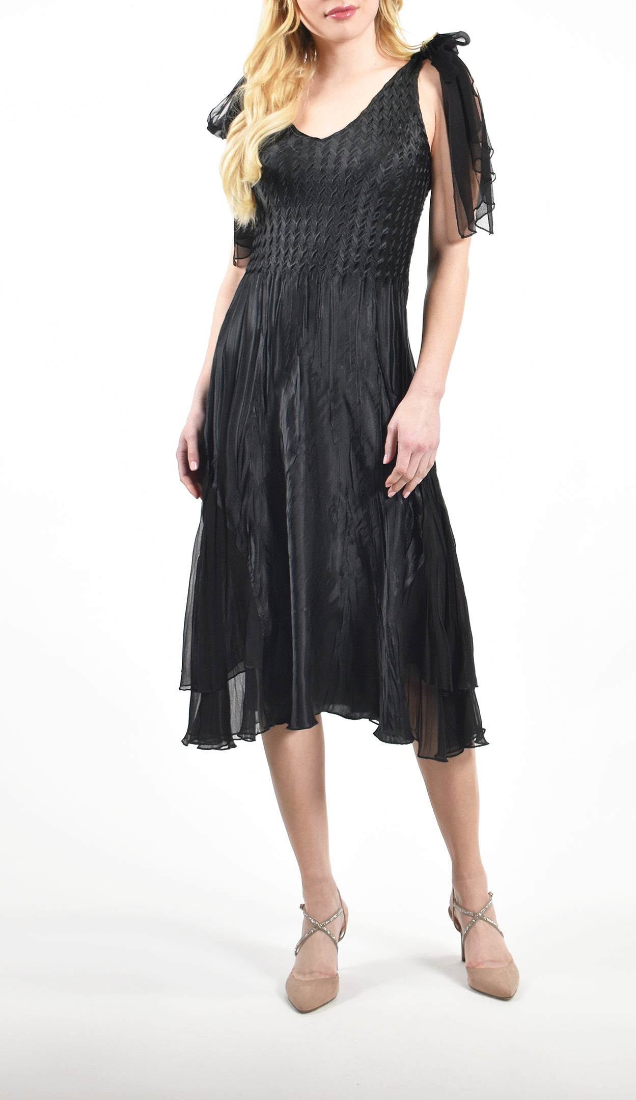 knee length short dress for women Elegant Silver Short Mother Of the Bride Dress Knee-Length Wedding Party Gowns main image 0